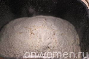 belyj-hleb-v-hlebopechke2