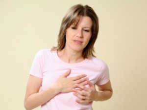 Жжение в грудной клетке — что может вызвать данный симптом