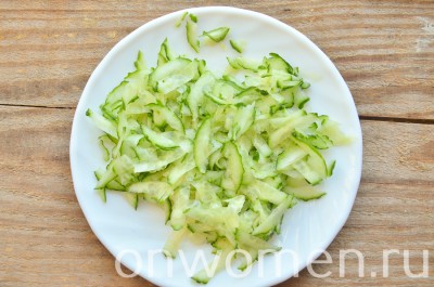 sloenyj-salat-s-govyadinoj-i-ovoshhami2