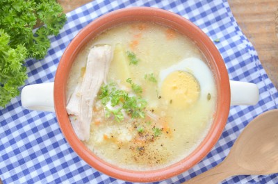 Суп с пшеном и яйцом на курином бульоне