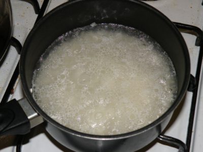Сколько сыпать соли в рис